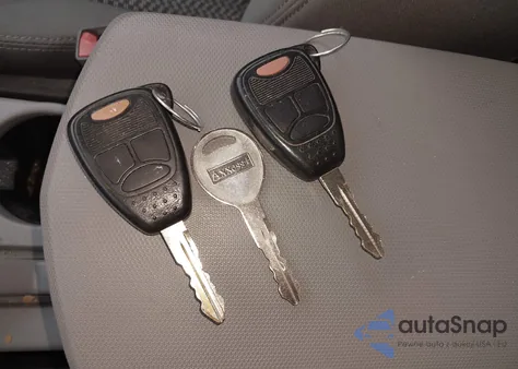 2007 Chrysler Sebring z USA, uszkodzony, nr VIN 1C3LC46K37N517072